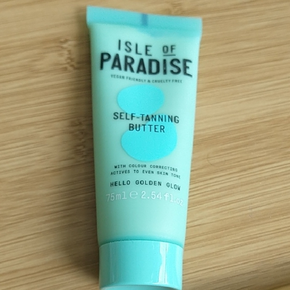 Isle of Paradise Self-Tanning Butter - Mint Green Tube